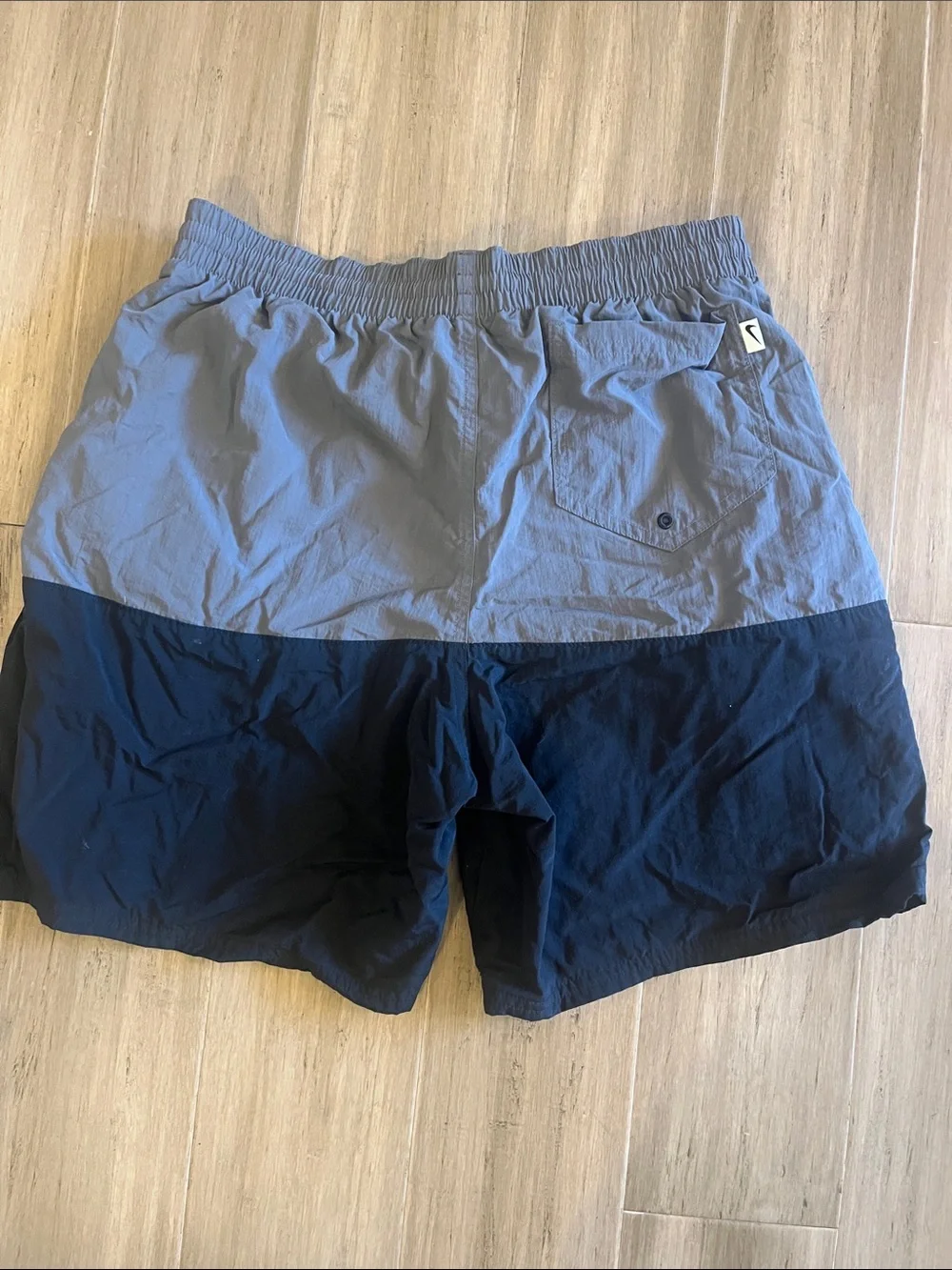 NWOT Nike Men’s Color Block Swim Trunks M